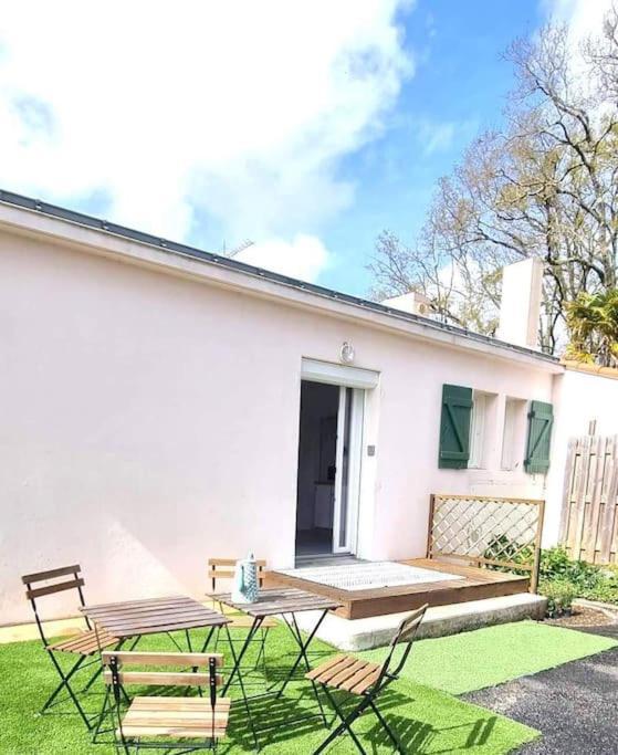 Appartement Proche De L'Aeroport De Nantes Saint-Aignan-Grand-Lieu Exteriör bild